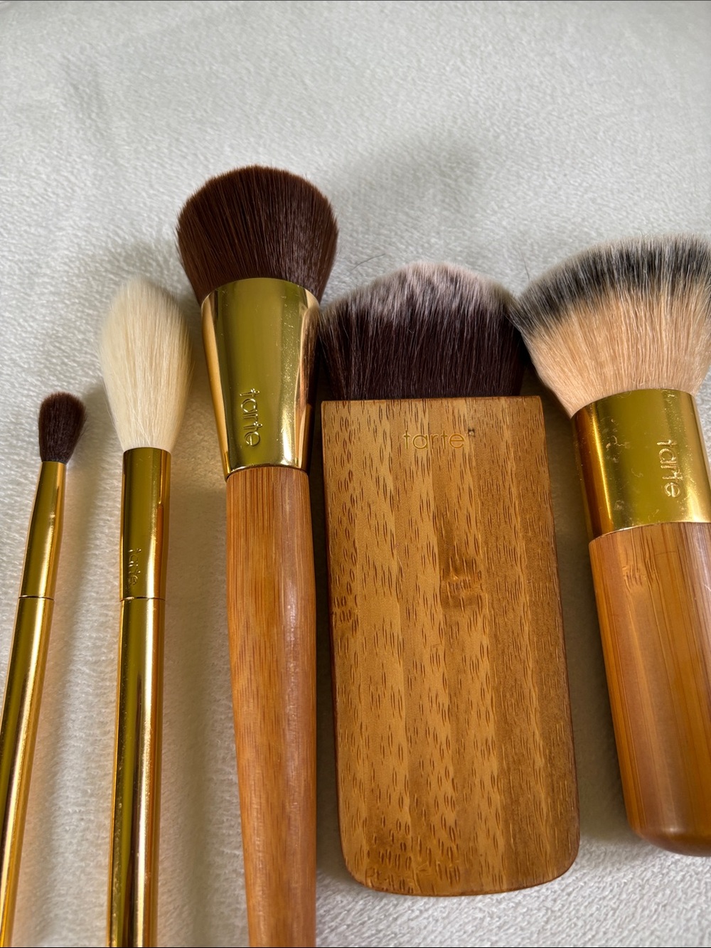 tarte Bamboo Handle Makeup Brush Set with Gold Ferrules and Brown Bristles - Picture 2 of 11
